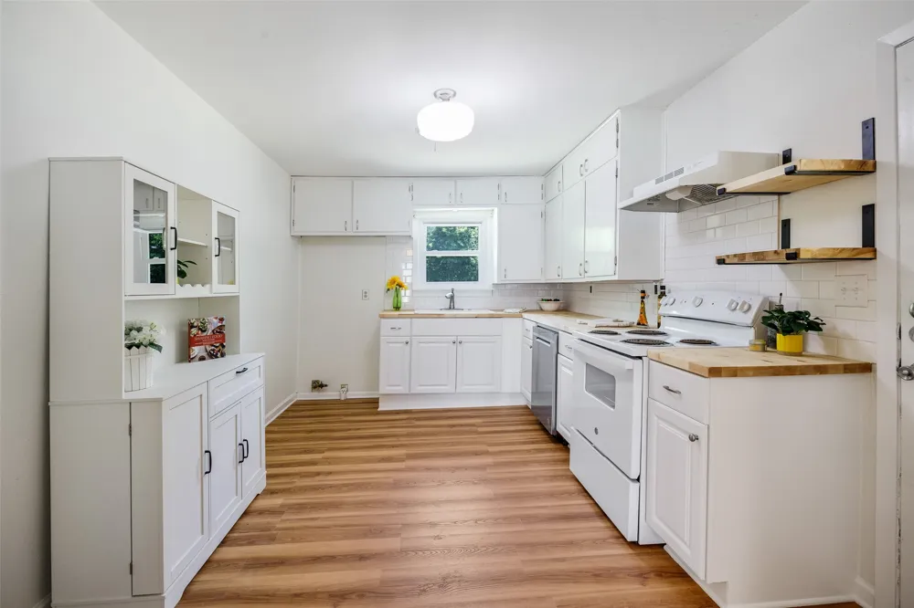 112 W Oconnell Street Howe, TX 75459