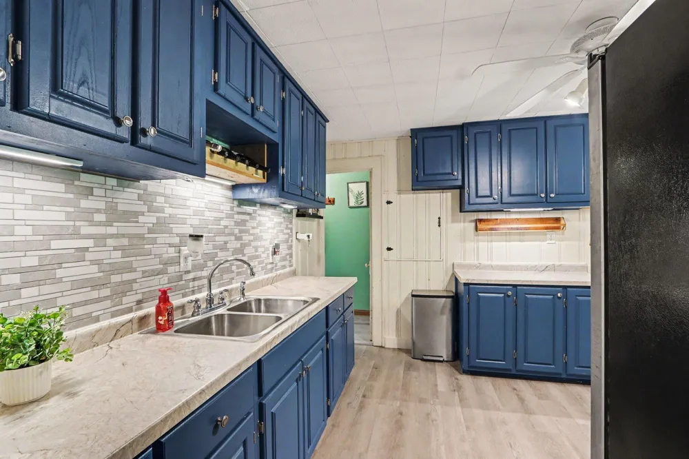 24254 80th Avenue Lawton, MI 49065
