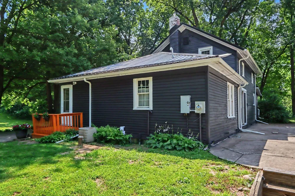 24254 80th Avenue Lawton, MI 49065