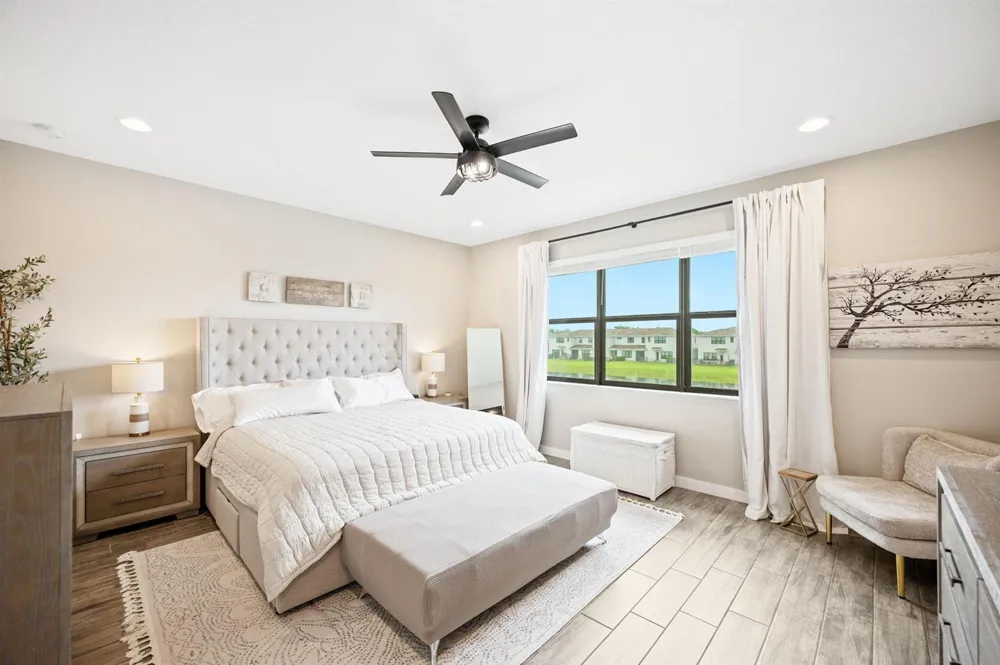 8697 Corvus Lake Worth, FL 33467