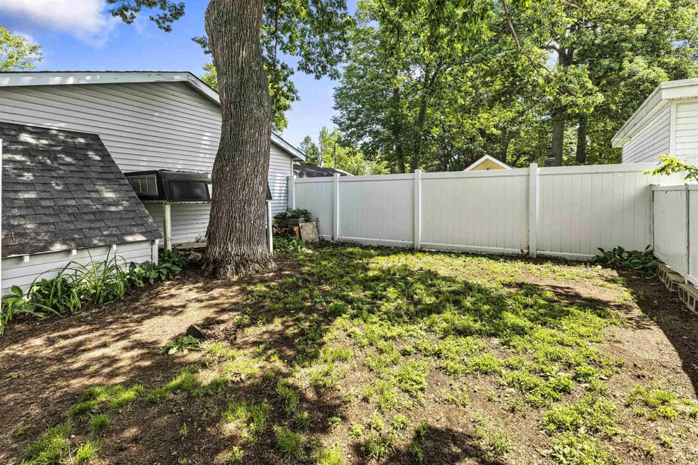 104 Jefferson Avenue Denton Township, MI 48629