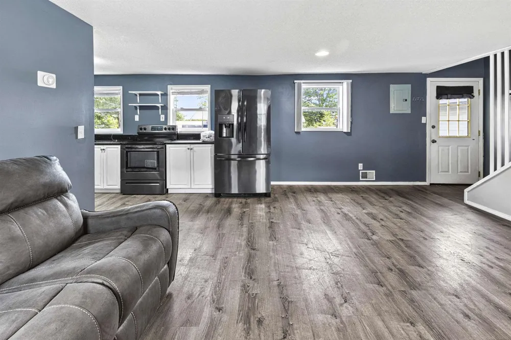 104 Jefferson Avenue Denton Township, MI 48629