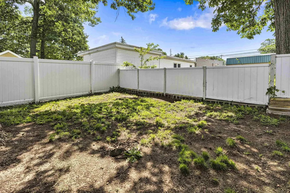 104 Jefferson Avenue Denton Township, MI 48629