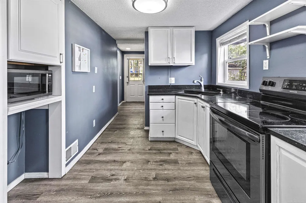 104 Jefferson Avenue Denton Township, MI 48629