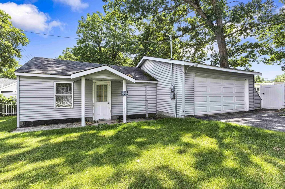 104 Jefferson Avenue Denton Township, MI 48629