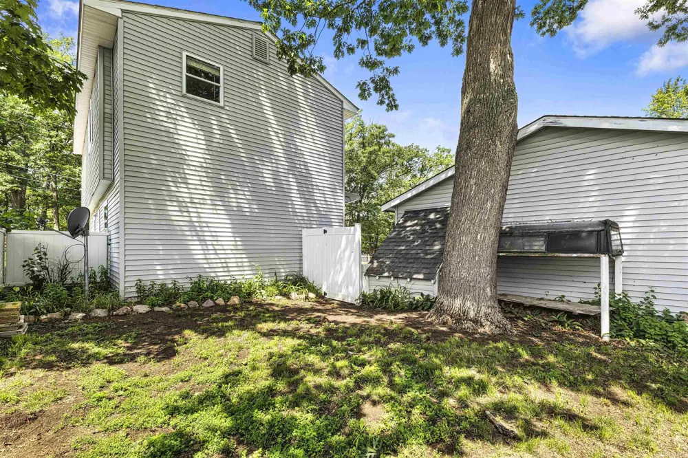 104 Jefferson Avenue Denton Township, MI 48629