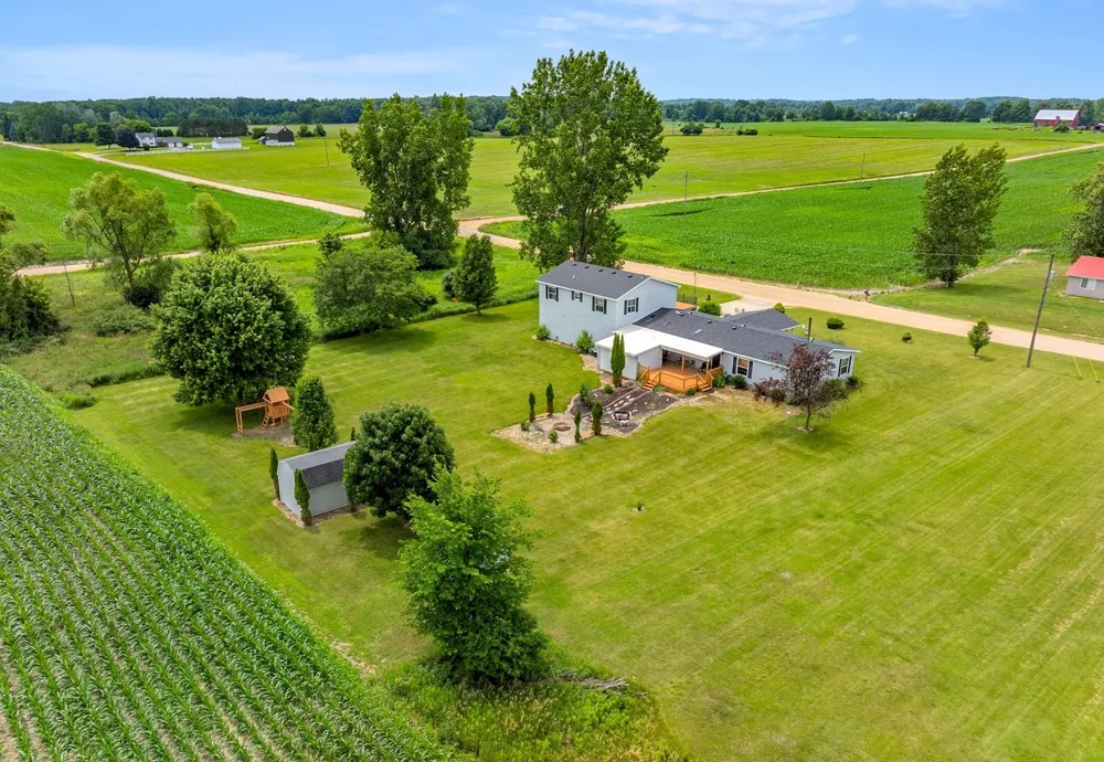 8941 S Mission Road Lincoln Township, MI 48858