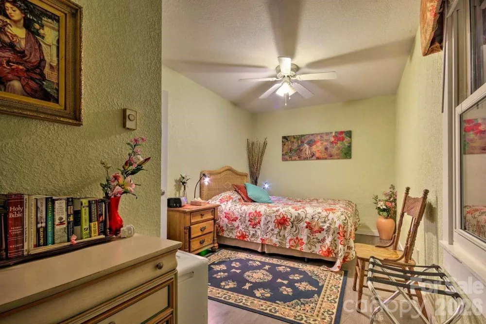95 Walker Cove Road Black Mountain, NC 28711