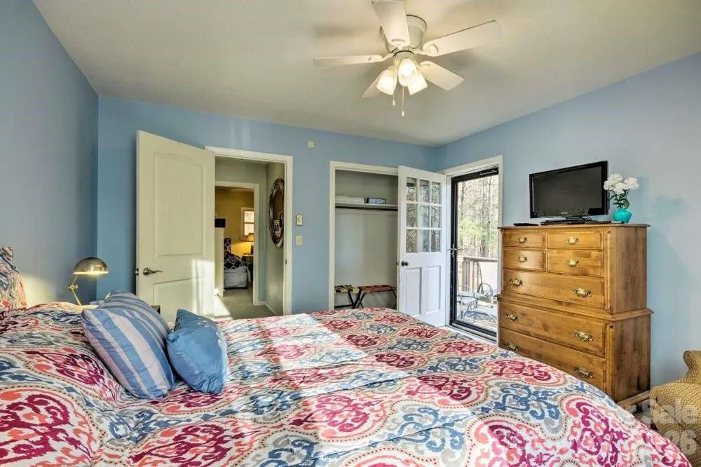 95 Walker Cove Road Black Mountain, NC 28711