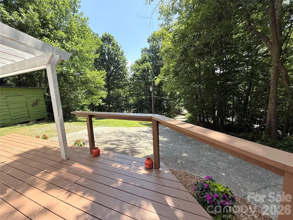 95 Walker Cove Road Black Mountain, NC 28711