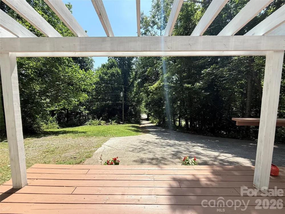 95 Walker Cove Road Black Mountain, NC 28711