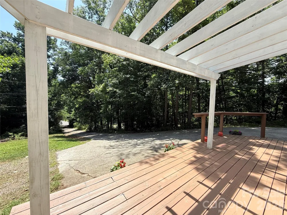 95 Walker Cove Road Black Mountain, NC 28711