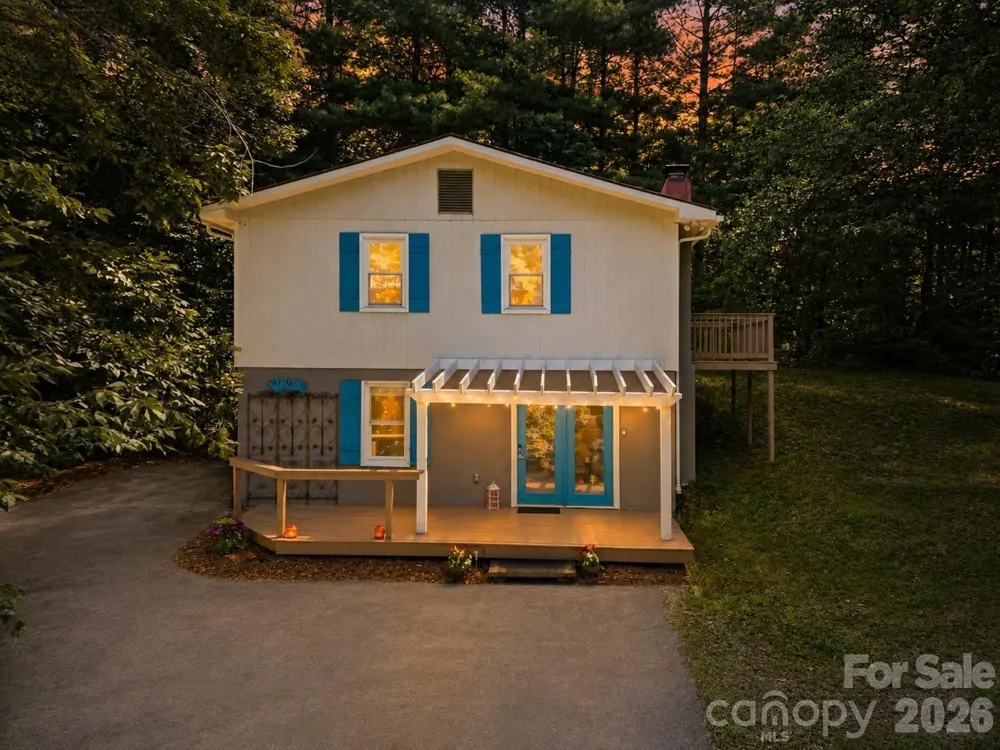 95 Walker Cove Road Black Mountain, NC 28711
