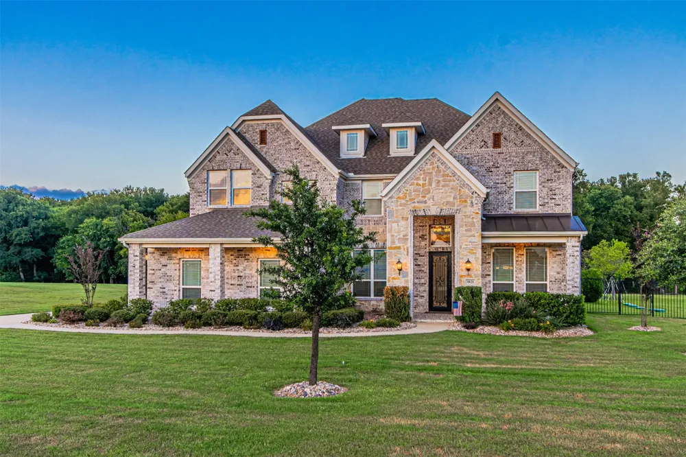 1821 Lincoln Road Lucas, TX 75002