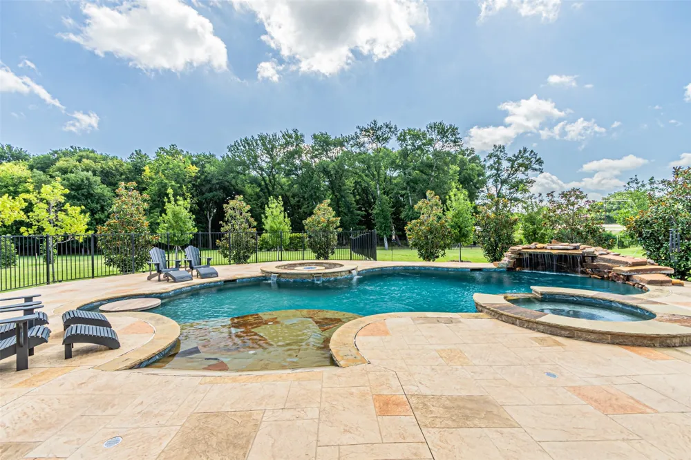 1821 Lincoln Road Lucas, TX 75002