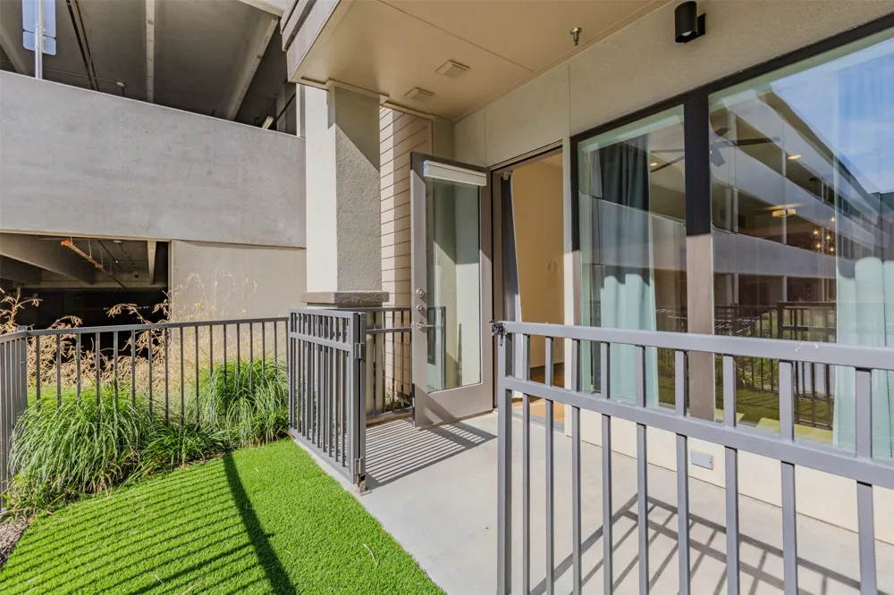 2700 Old Denton Road #1044 Carrollton, TX 75007