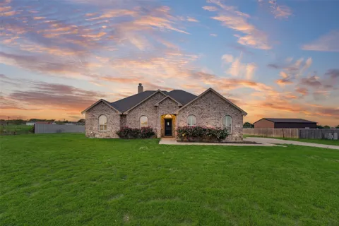 3408 Chinaberry Lane