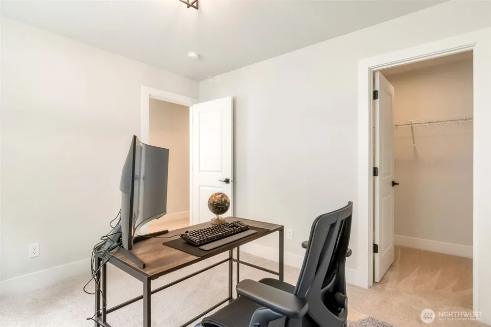 22425 285th st Maple Valley, WA 98038