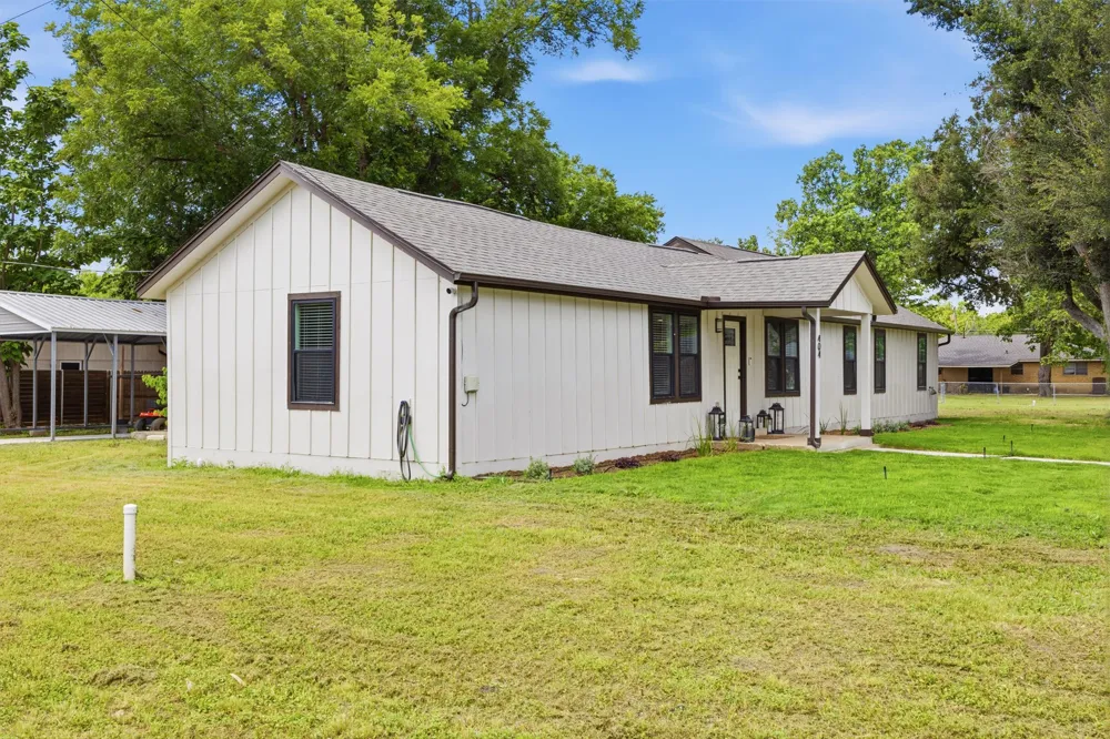 404 E Wolf Street Granger, TX 76530