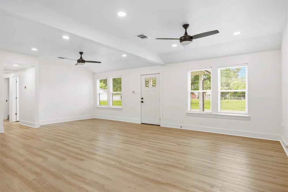404 E Wolf Street Granger, TX 76530