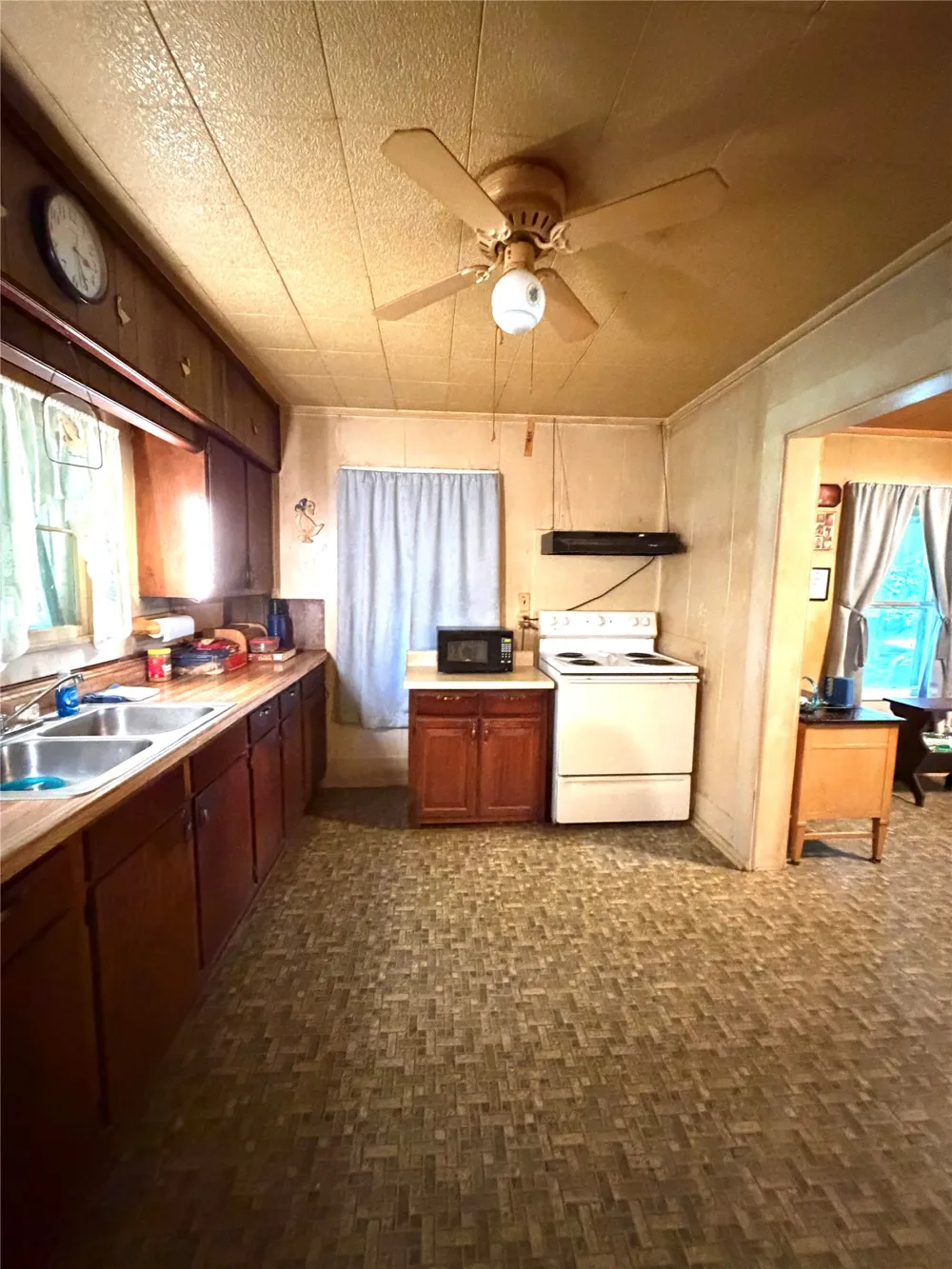 461 County Road 35950 Arthur City, TX 75411