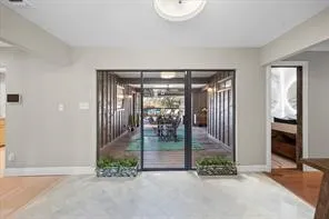 1921 Briarwood Drive Grand Prairie, TX 75050