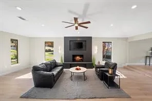 1921 Briarwood Drive Grand Prairie, TX 75050