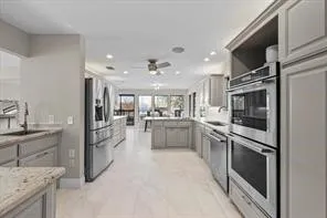 1921 Briarwood Drive Grand Prairie, TX 75050
