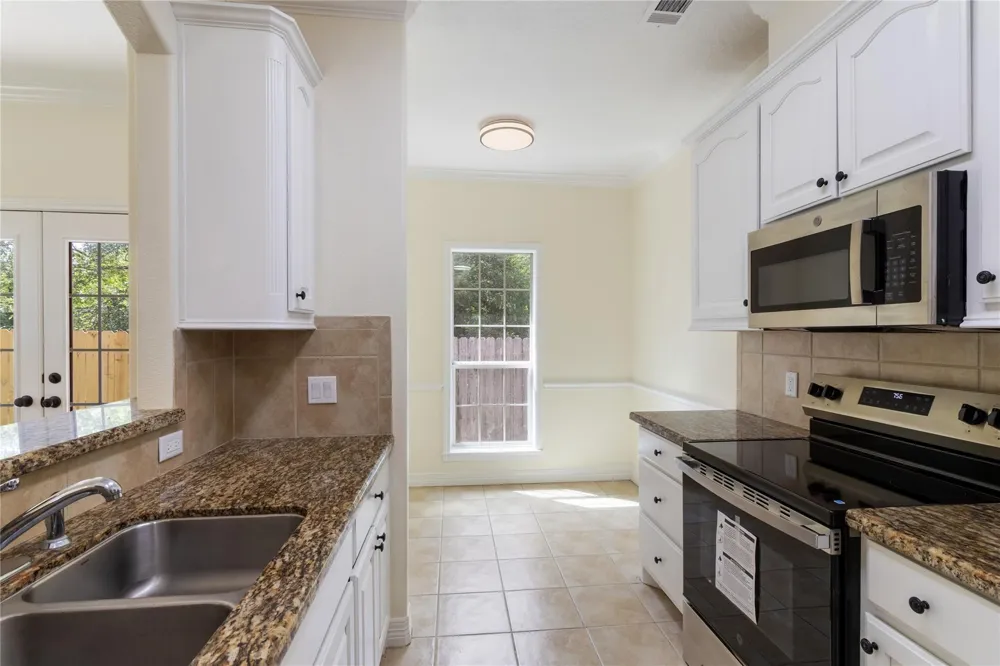 2515 Boonville Road Bryan, TX 77808