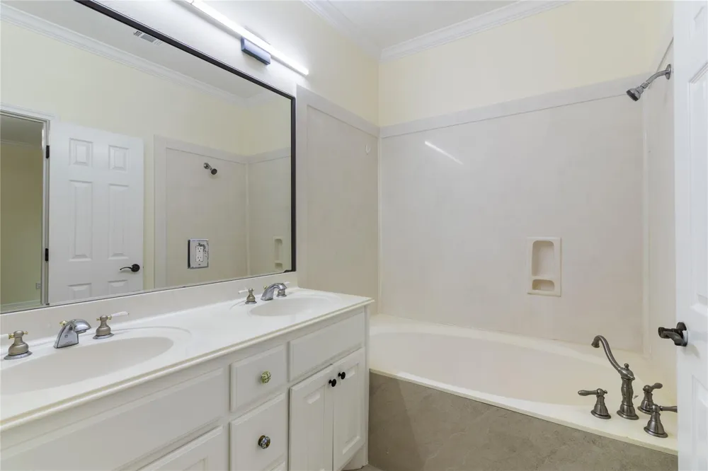 2515 Boonville Road Bryan, TX 77808