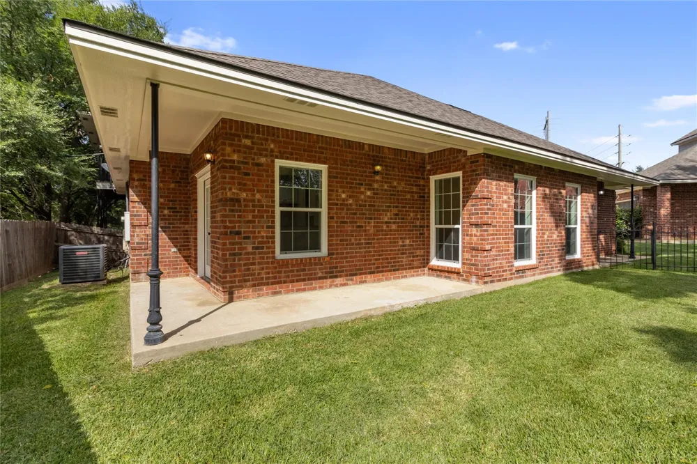 2515 Boonville Road Bryan, TX 77808