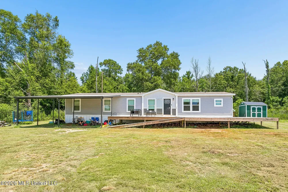 140 Sugar Creek Road Carriere, MS 39426