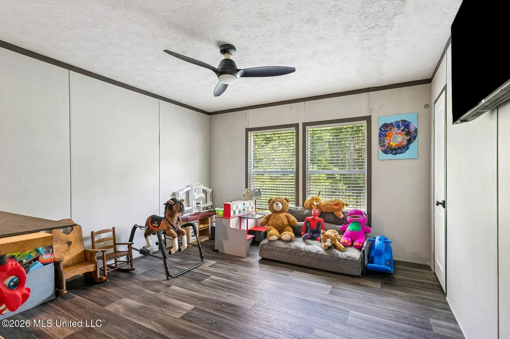 140 Sugar Creek Road Carriere, MS 39426