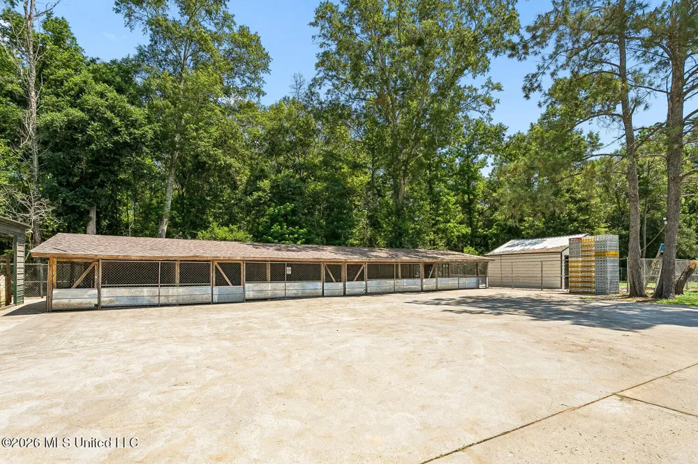 140 Sugar Creek Road Carriere, MS 39426