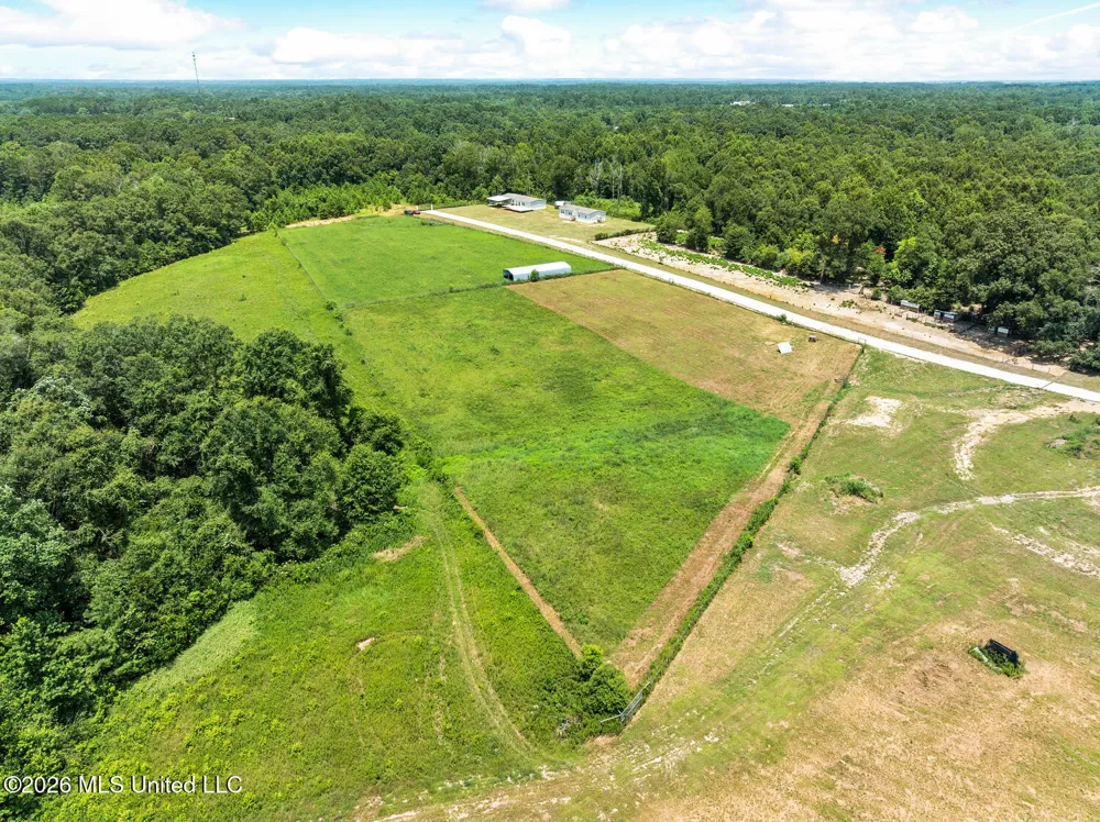 140 Sugar Creek Road Carriere, MS 39426
