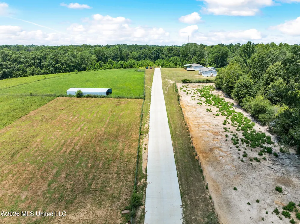 140 Sugar Creek Road Carriere, MS 39426