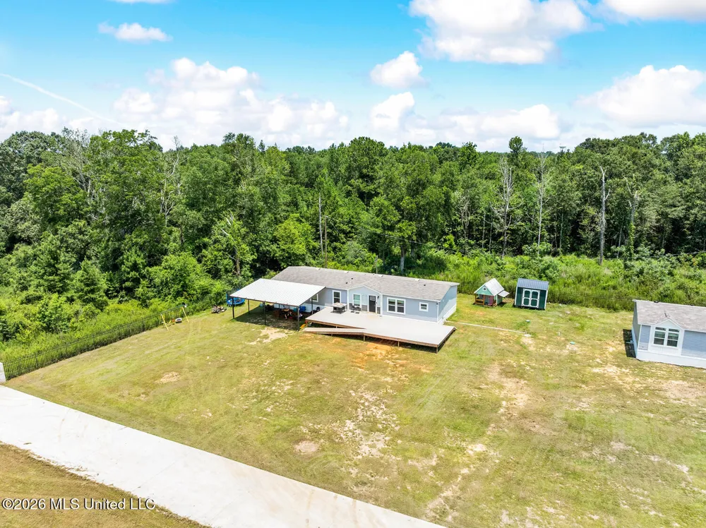 140 Sugar Creek Road Carriere, MS 39426