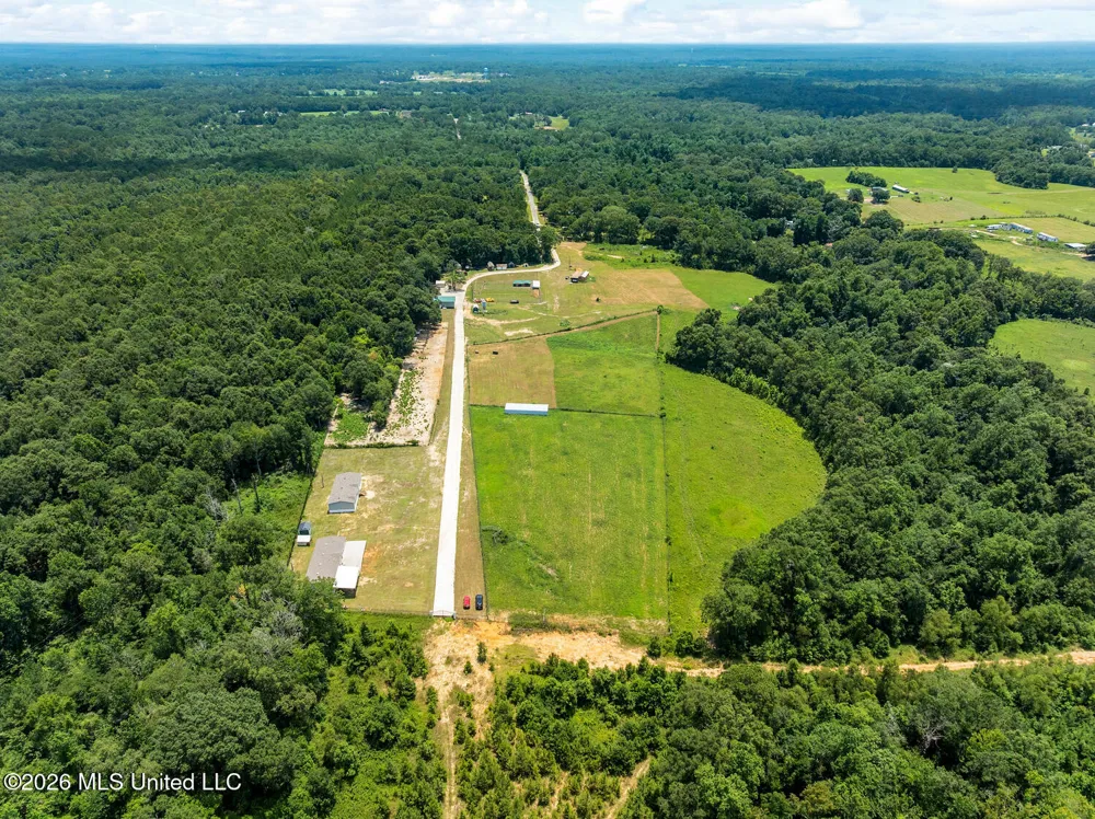 140 Sugar Creek Road Carriere, MS 39426