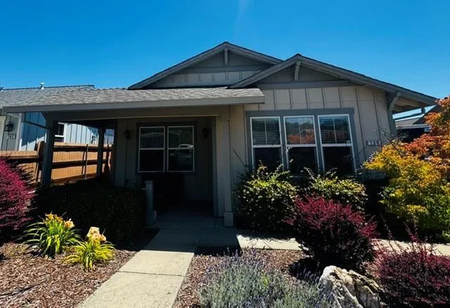 136 Cottage Circle Murphys, CA 95247