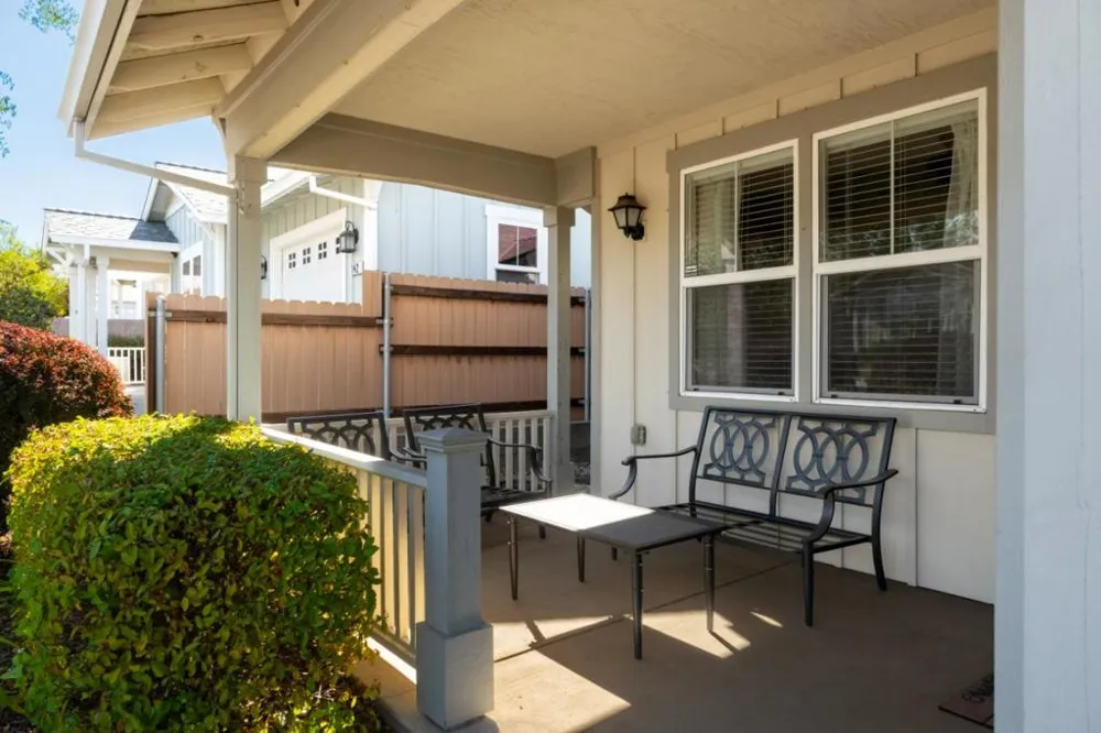136 Cottage Circle Murphys, CA 95247