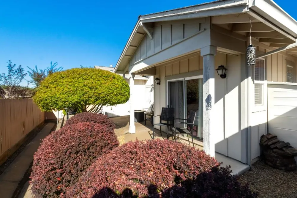 136 Cottage Circle Murphys, CA 95247