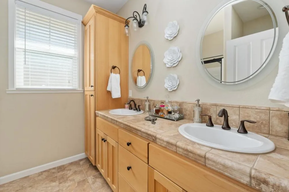 136 Cottage Circle Murphys, CA 95247