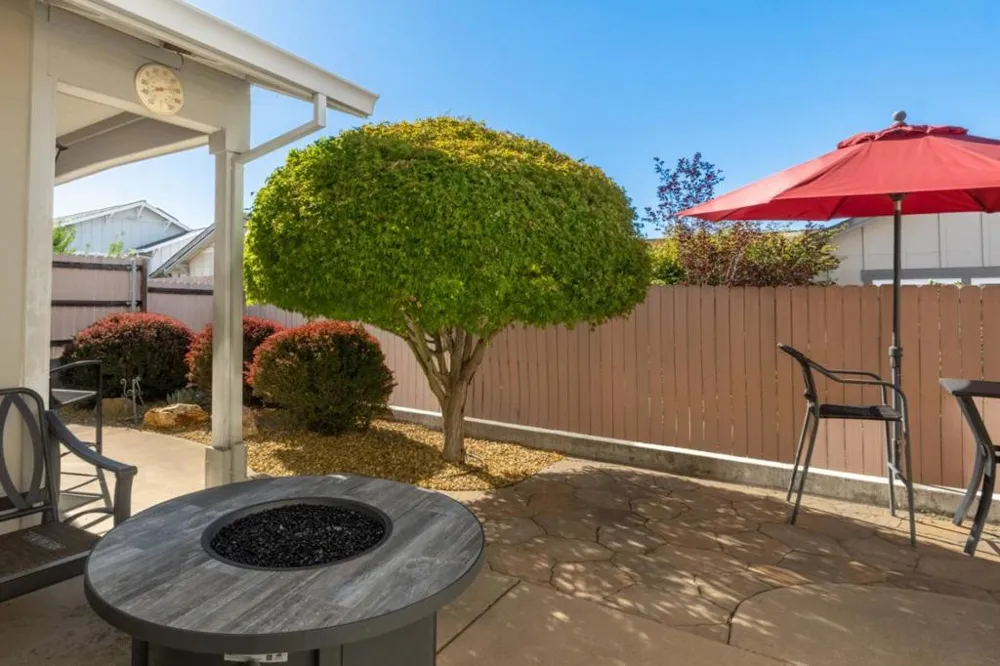 136 Cottage Circle Murphys, CA 95247