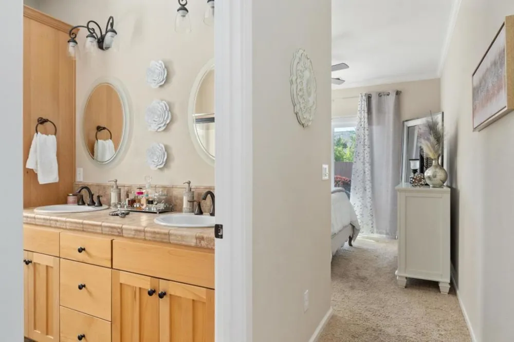 136 Cottage Circle Murphys, CA 95247