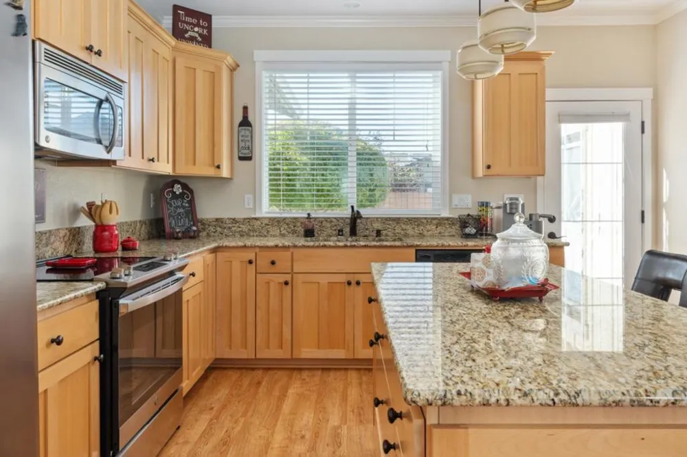 136 Cottage Circle Murphys, CA 95247