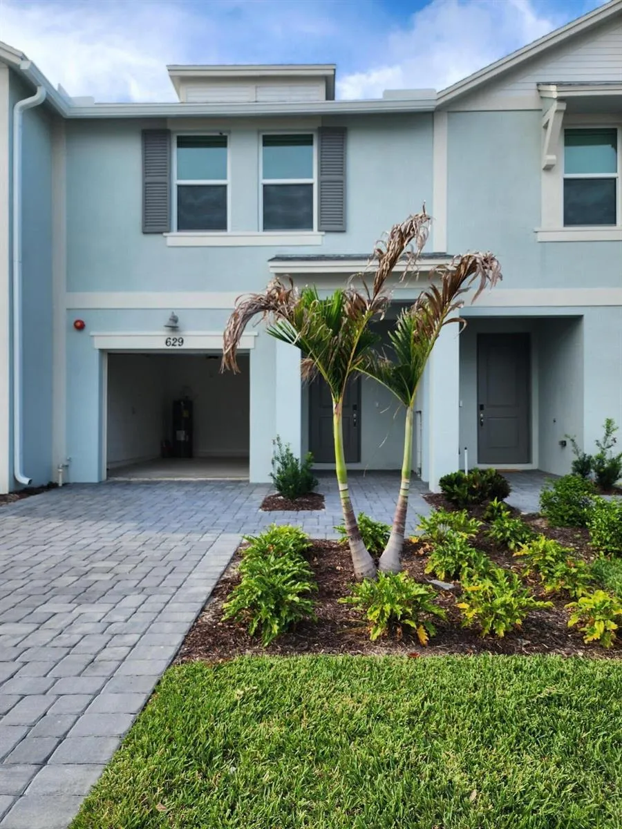 629 Salisbury Circle Fort Pierce, FL 34982