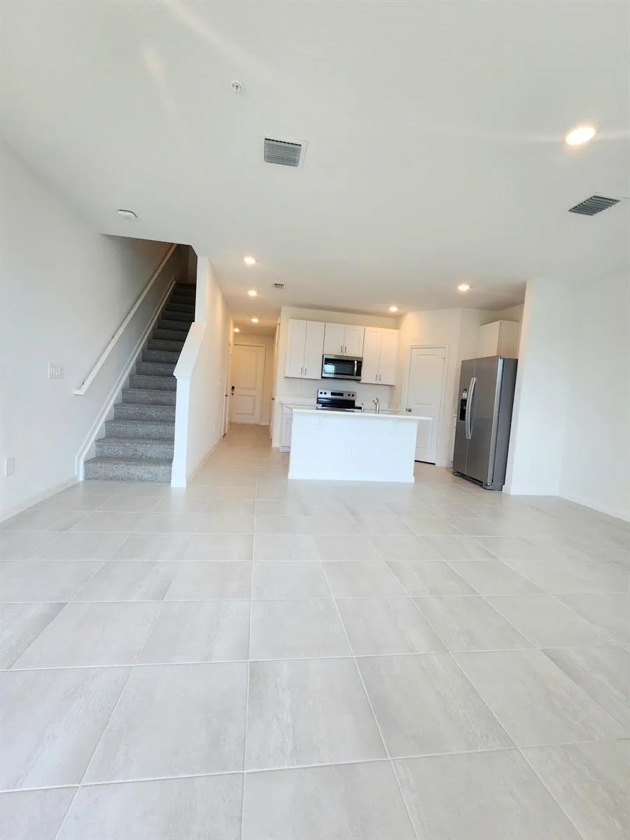 629 Salisbury Circle Fort Pierce, FL 34982