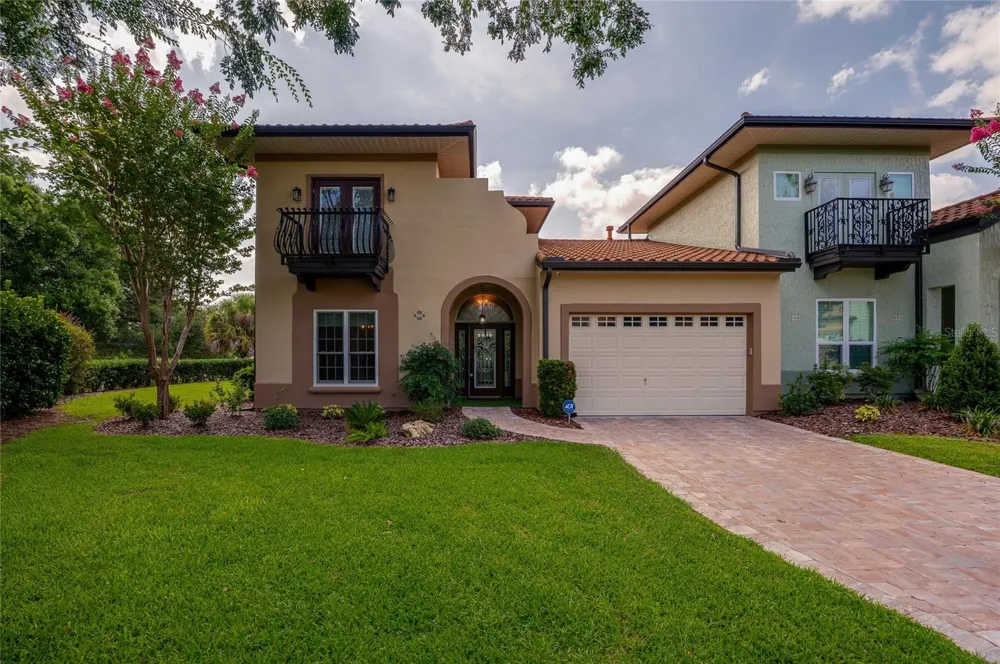 1259 AVENIDA DE LAS CASAS Lady Lake, FL 32159