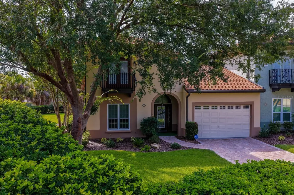 1259 AVENIDA DE LAS CASAS Lady Lake, FL 32159