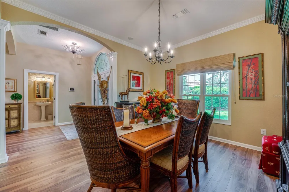 1259 AVENIDA DE LAS CASAS Lady Lake, FL 32159